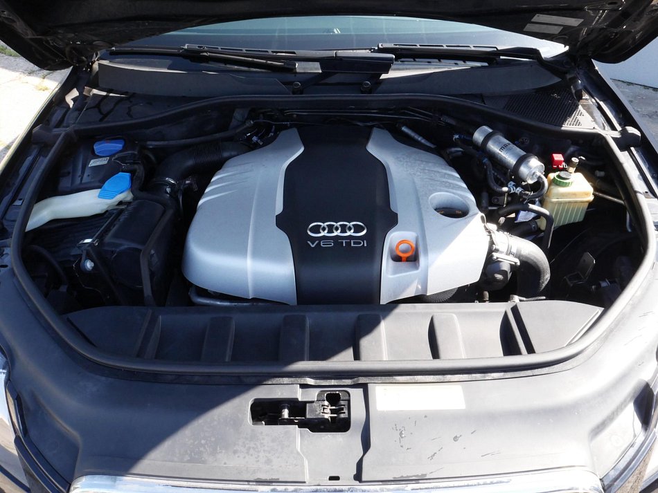 Audi Q7 3.0 TDi S-line Quattro