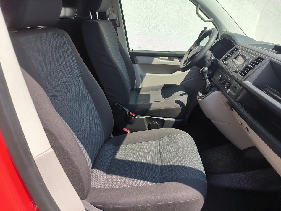 Volkswagen Transporter 2.0TDi  L1H1
