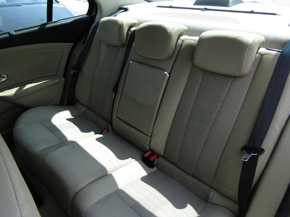 Renault Fluence 1.6i 