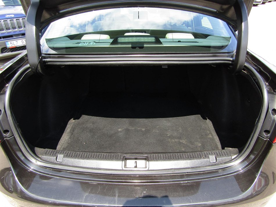 Renault Fluence 1.6i 
