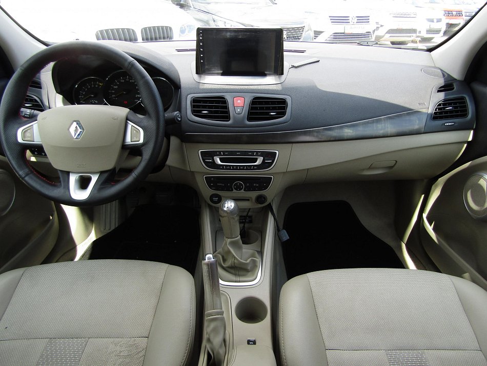 Renault Fluence 1.6i 