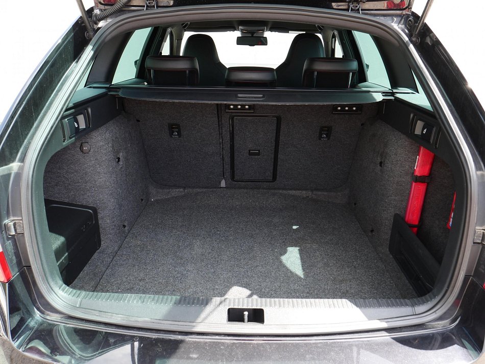 Škoda Octavia III 2.0 TDi RS