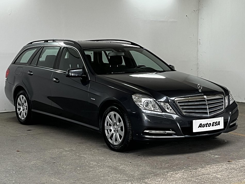 Mercedes-Benz Třída E 2.2 CDi  E200