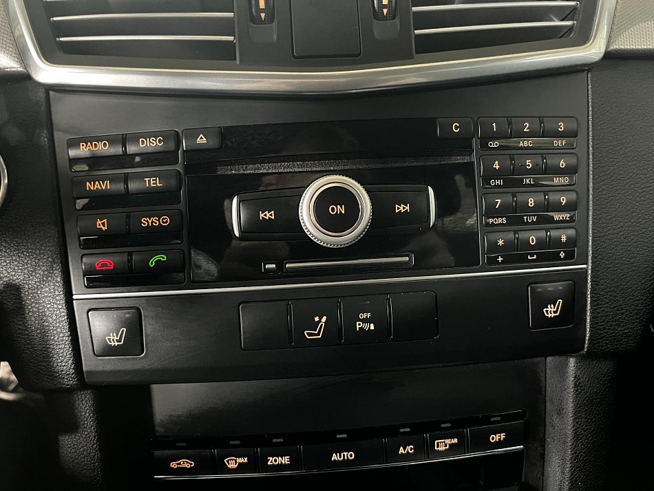 Mercedes-Benz Třída E 2.2 CDi  E200