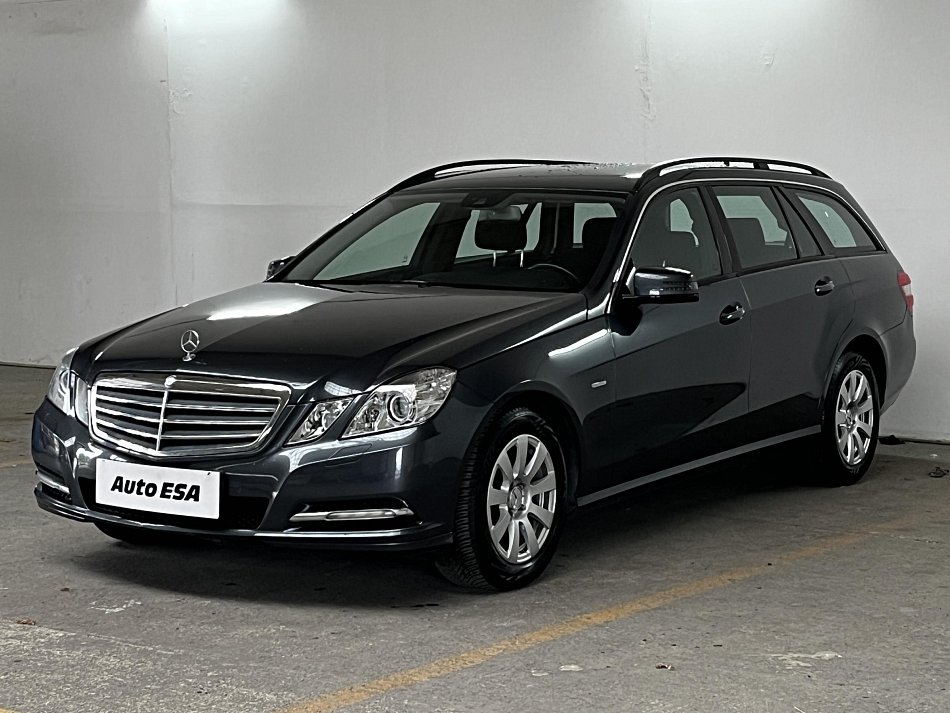 Mercedes-Benz Třída E 2.2 CDi  E200