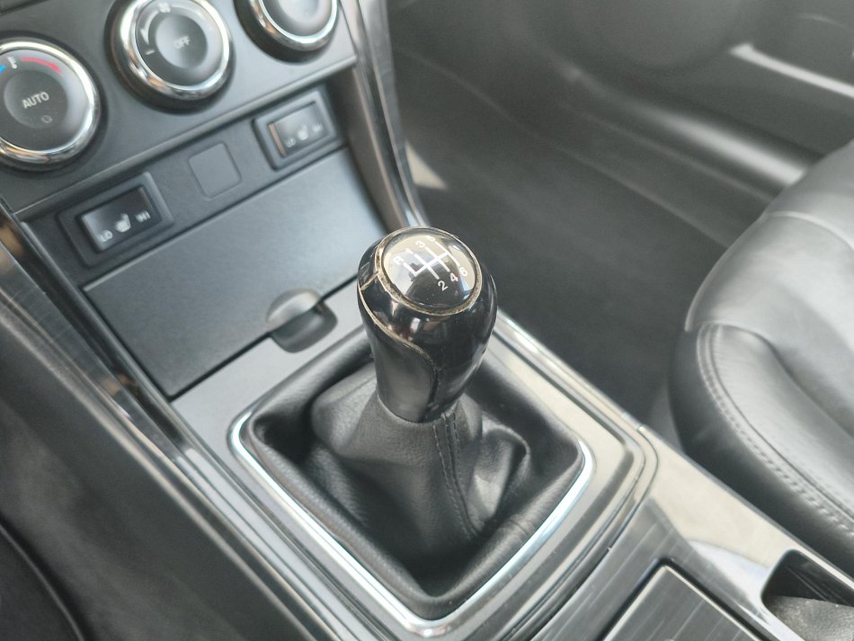 Mazda 6 2.2 D 