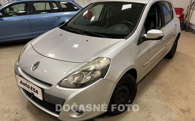 Renault Clio 1.2i 