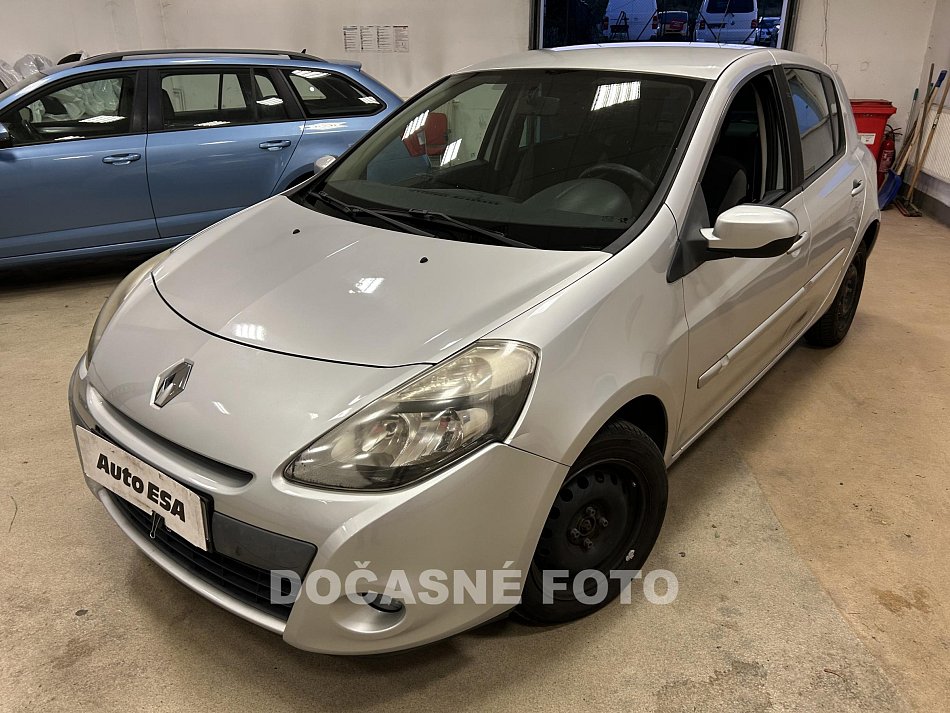 Renault Clio 1.2i 