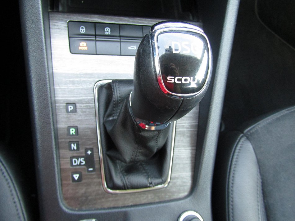 Škoda Octavia III 2.0 TDi  4x4