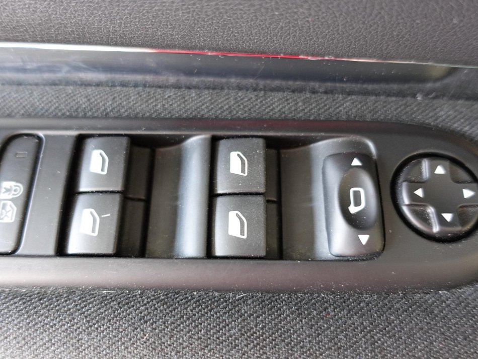 Peugeot 3008 1.6HDi 