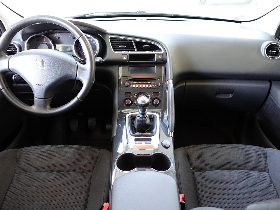 Peugeot 3008 1.6HDi 