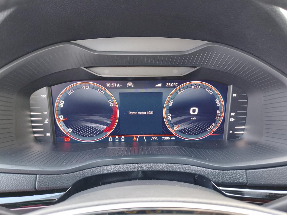 Škoda Karoq 1.5 TSi SportLine