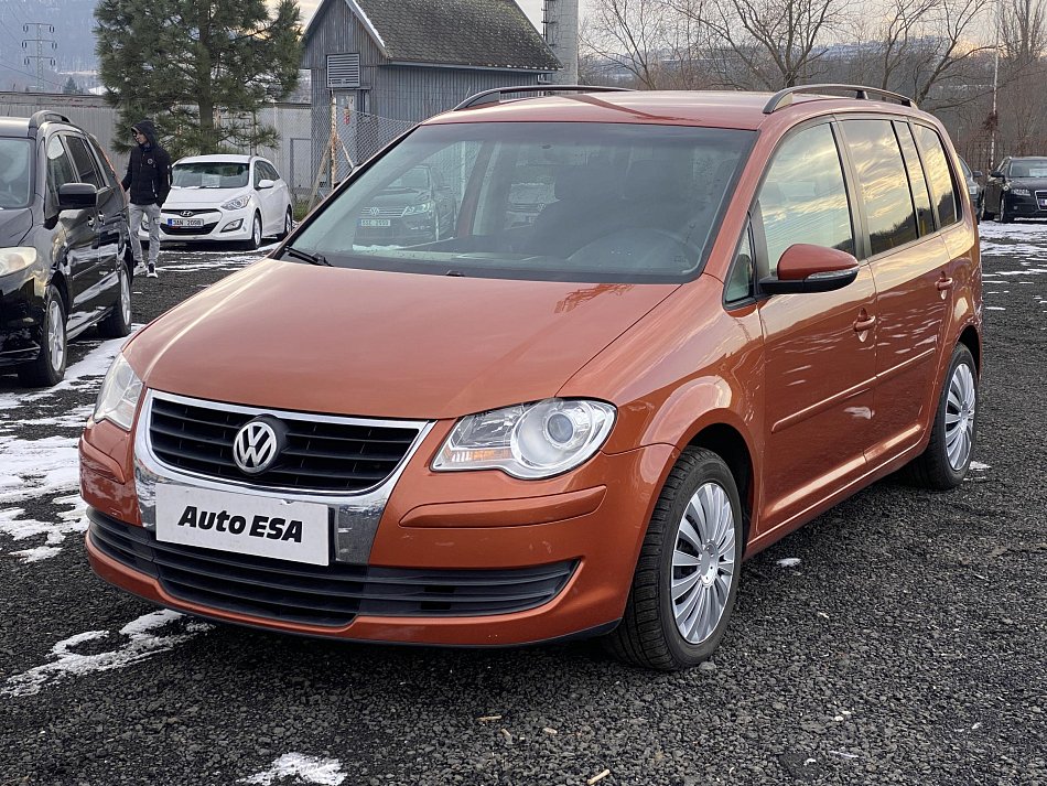 Volkswagen Touran 2.0TDi 