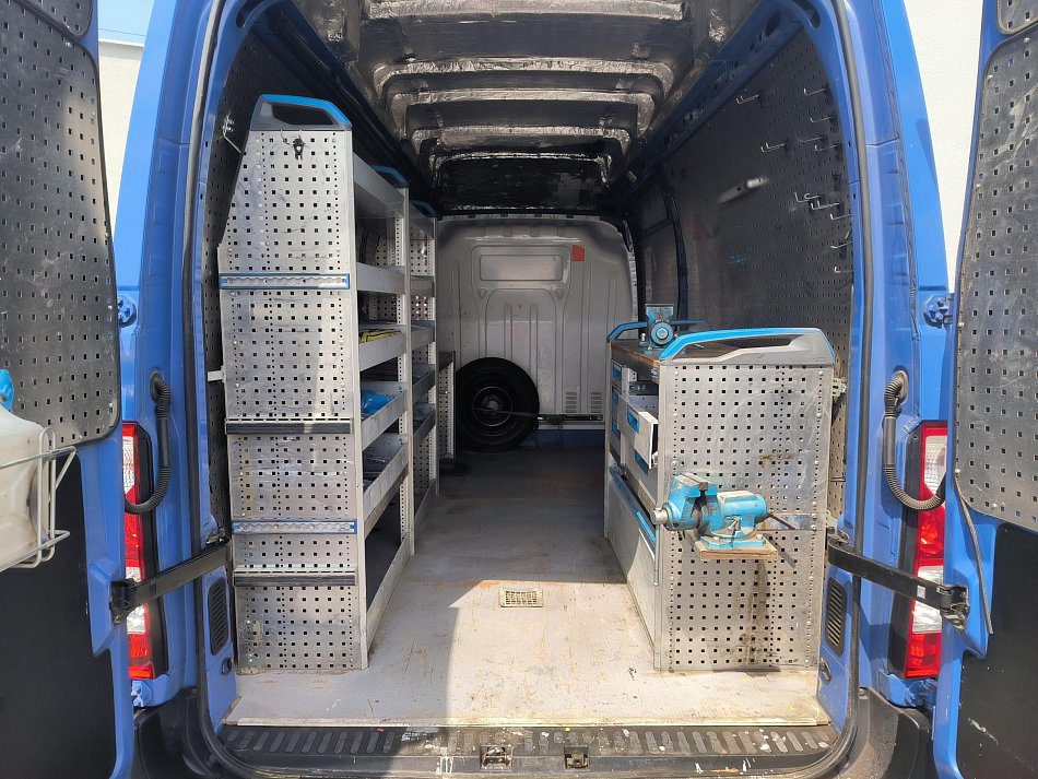 Renault Master 2.3dCi  L3H3 dílna