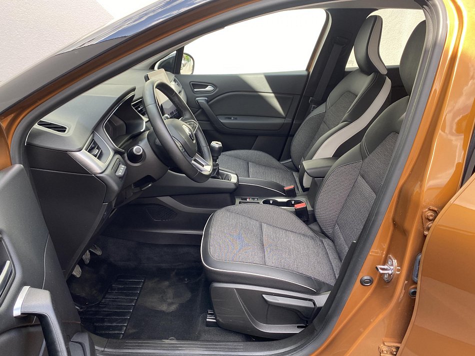 Renault Captur 1.3i Intense