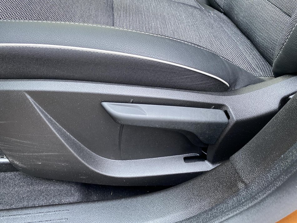 Renault Captur 1.3i Intense