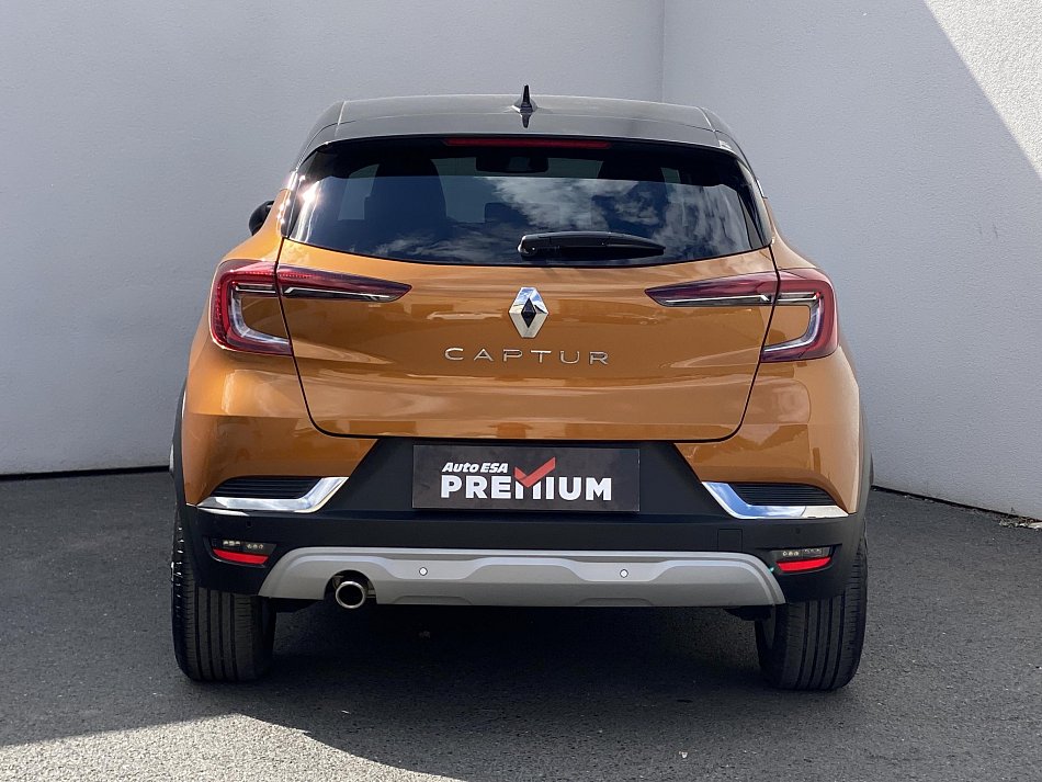 Renault Captur 1.3i Intense