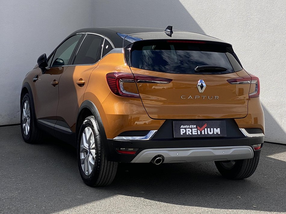 Renault Captur 1.3i Intense
