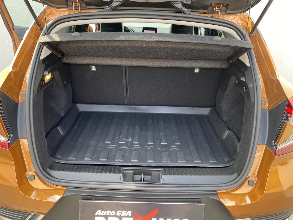 Renault Captur 1.3i Intense