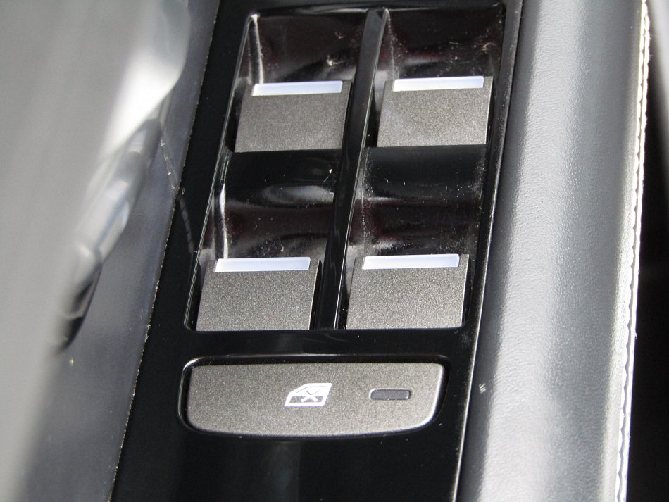 Land Rover Evoque 2.0D4  4x4