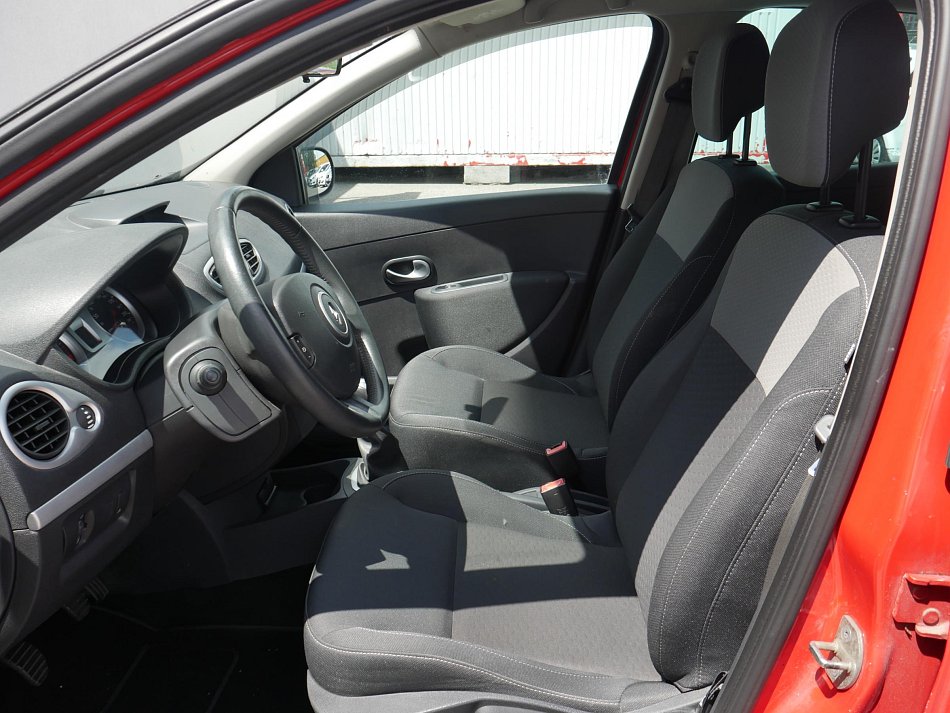 Renault Clio 1.2 16V 