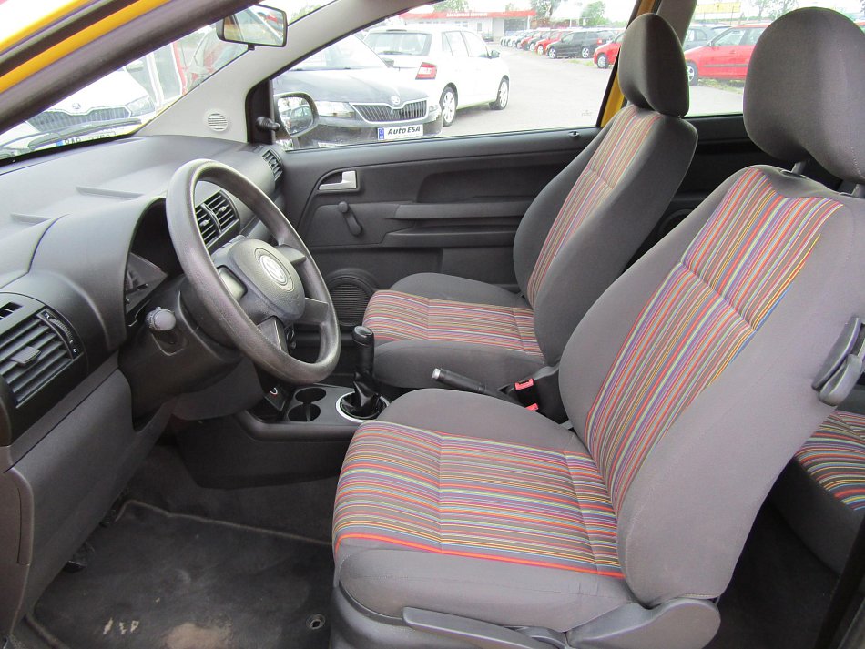 Volkswagen Fox 1.2i 