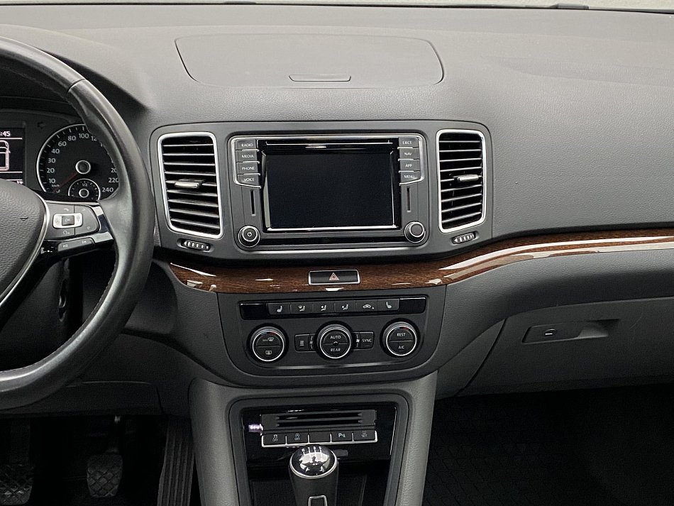 Volkswagen Sharan 2.0 TDi Comfortline 4X4