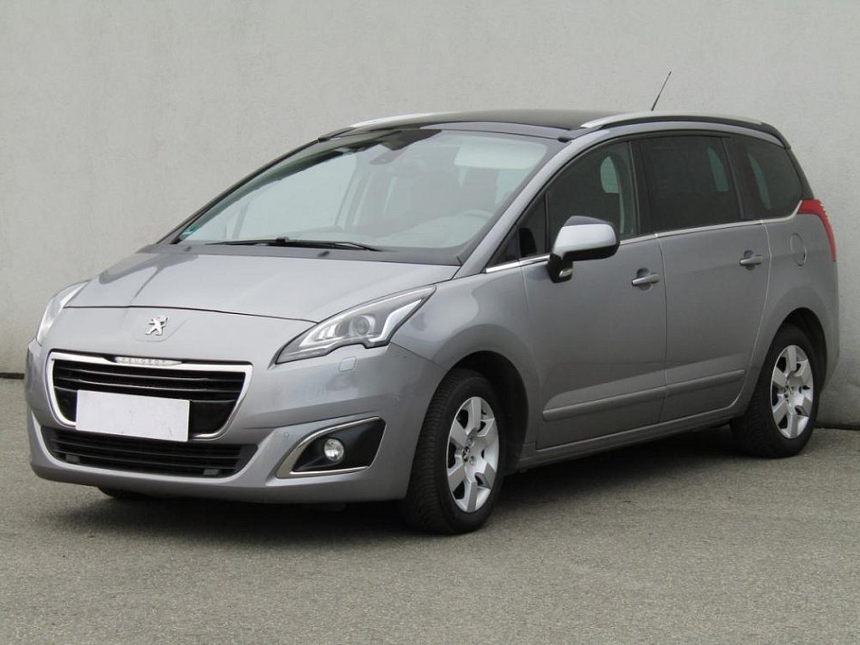 Peugeot 5008 1.6 HDi Allure 7míst
