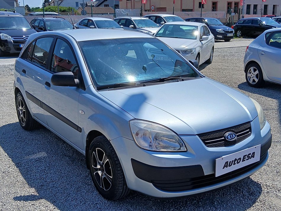 Kia Rio 1.4i 