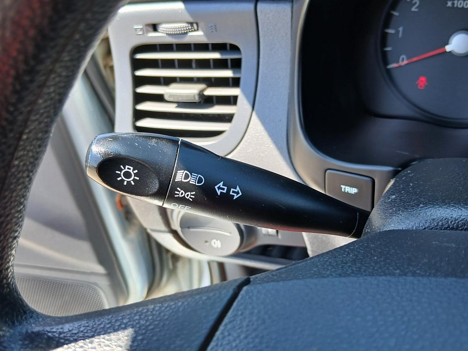 Kia Rio 1.4i 