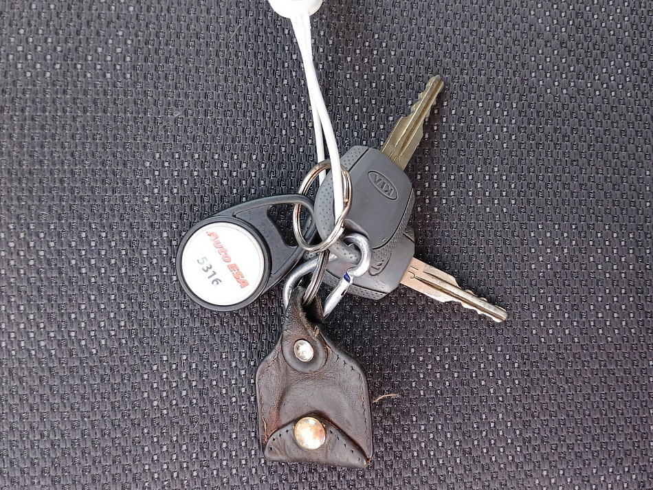 Kia Rio 1.4i 
