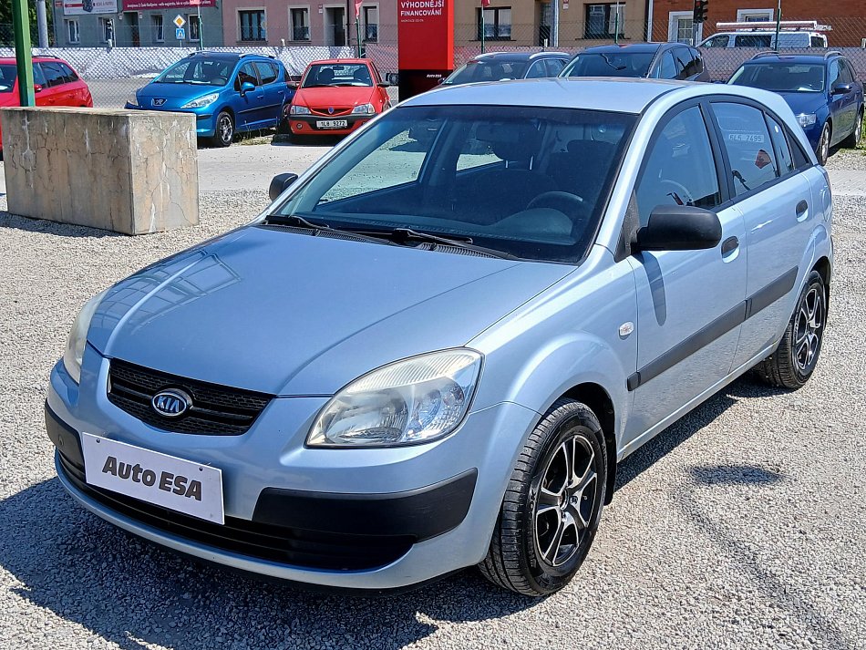Kia Rio 1.4i 