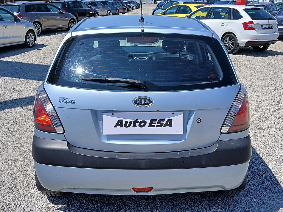 Kia Rio 1.4i 