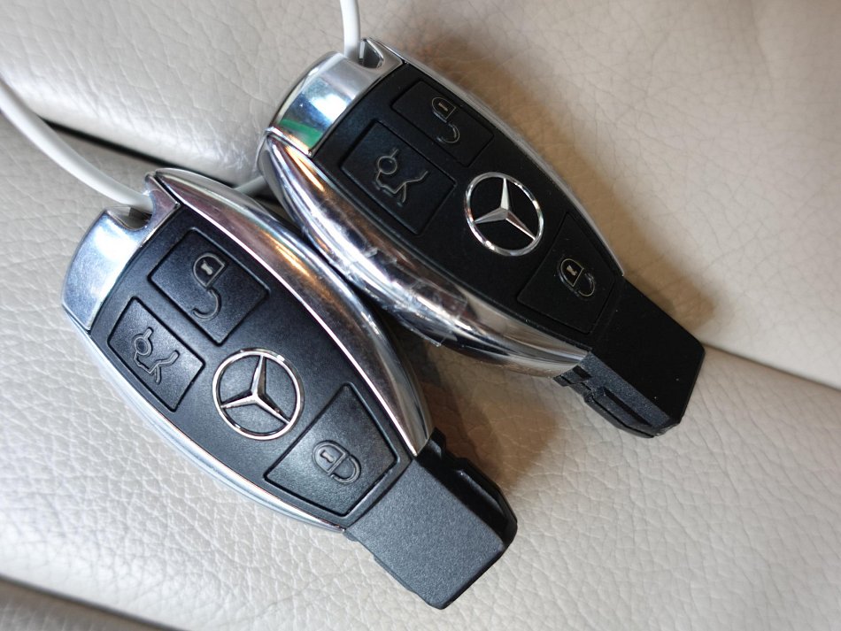 Mercedes-Benz Třída E 3.0CDi  E350 BLUETEC