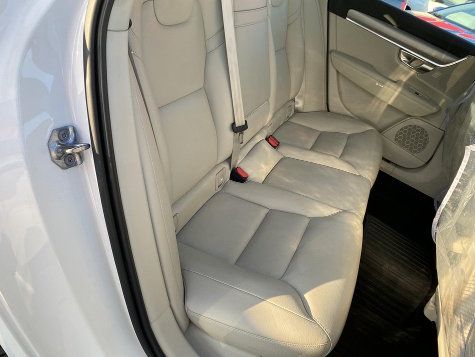 Volvo V90 2.0 i 