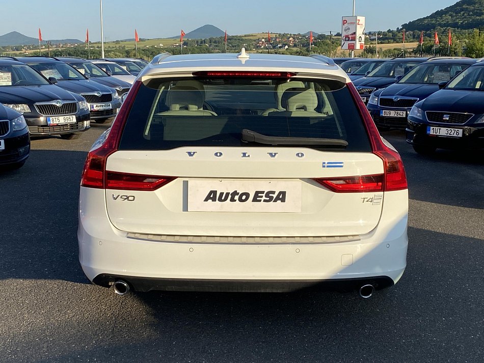 Volvo V90 2.0 i 