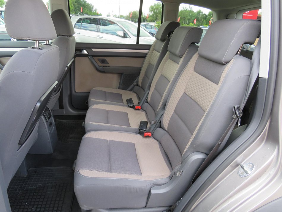 Volkswagen Touran 1.4 TSi 