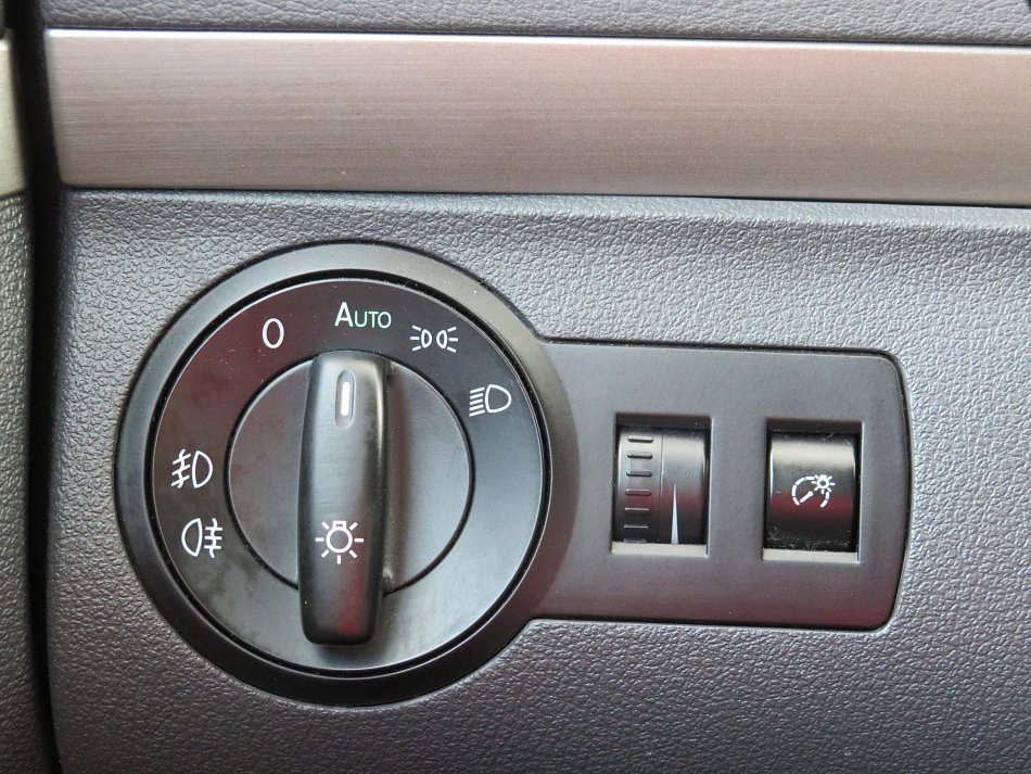 Volkswagen Touran 1.4 TSi 