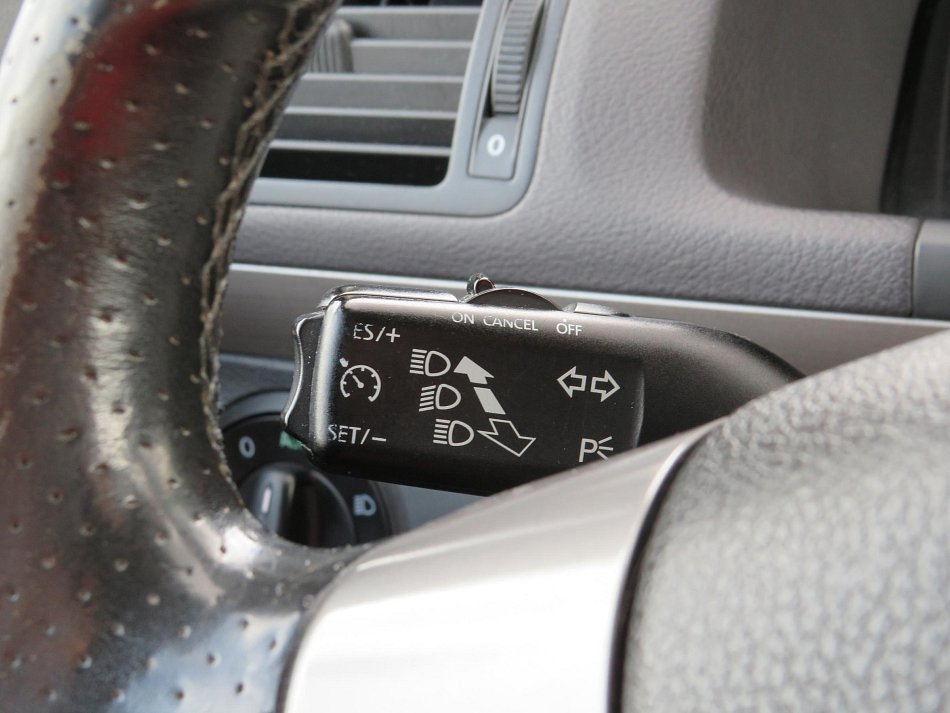 Volkswagen Touran 1.4 TSi 