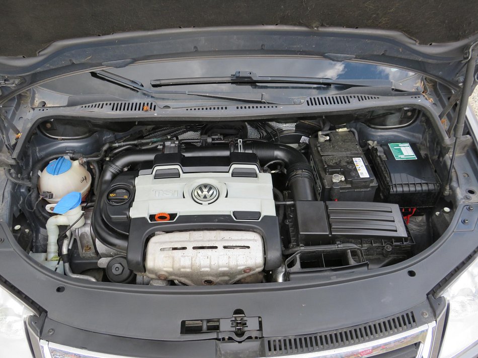Volkswagen Touran 1.4 TSi 