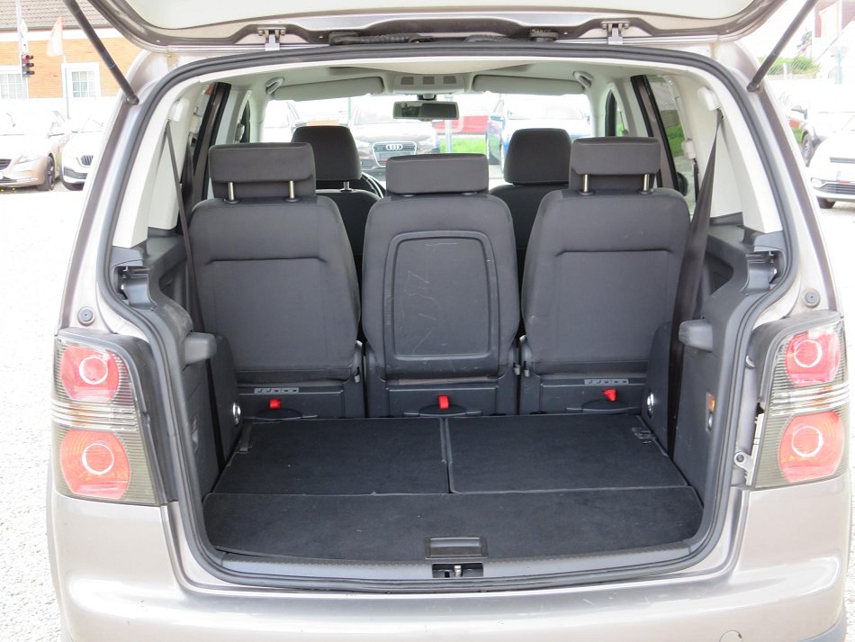Volkswagen Touran 1.4 TSi 