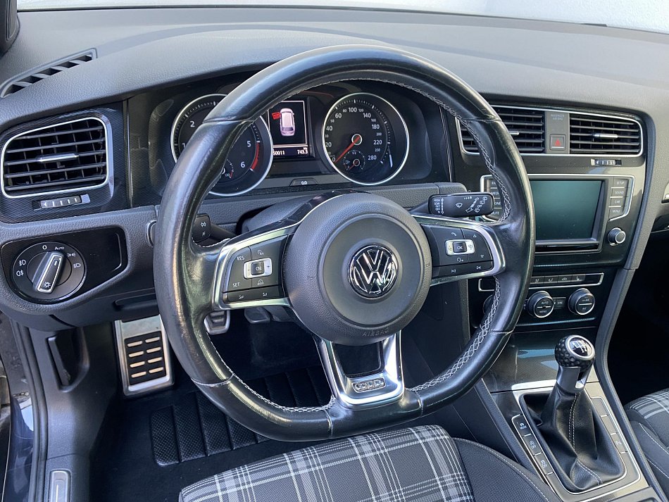 Volkswagen Golf 2.0TDi GTD