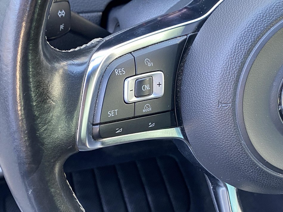Volkswagen Golf 2.0TDi GTD