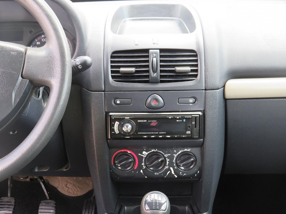 Renault Clio 1.2i 