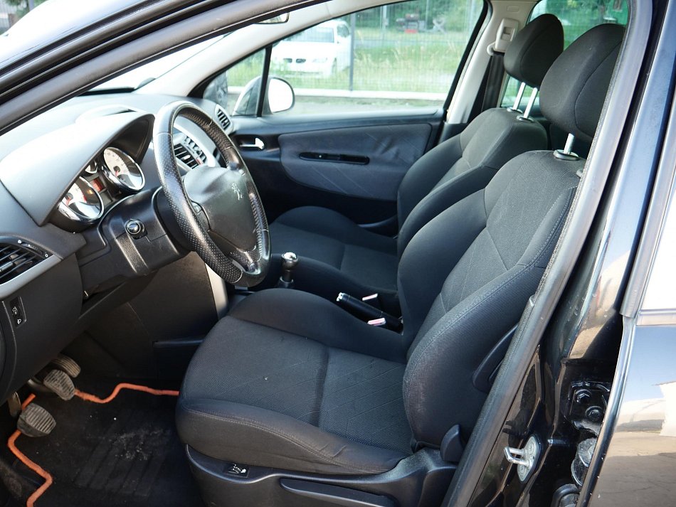 Peugeot 207 1.6VTi 