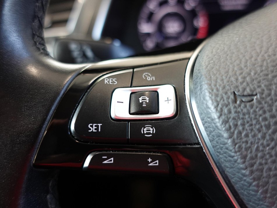 Volkswagen Tiguan 2.0TDi 