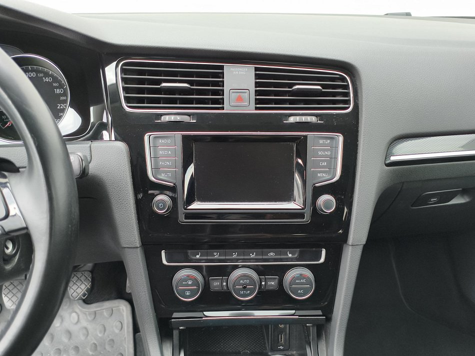 Volkswagen Golf 1.6TDi Highline