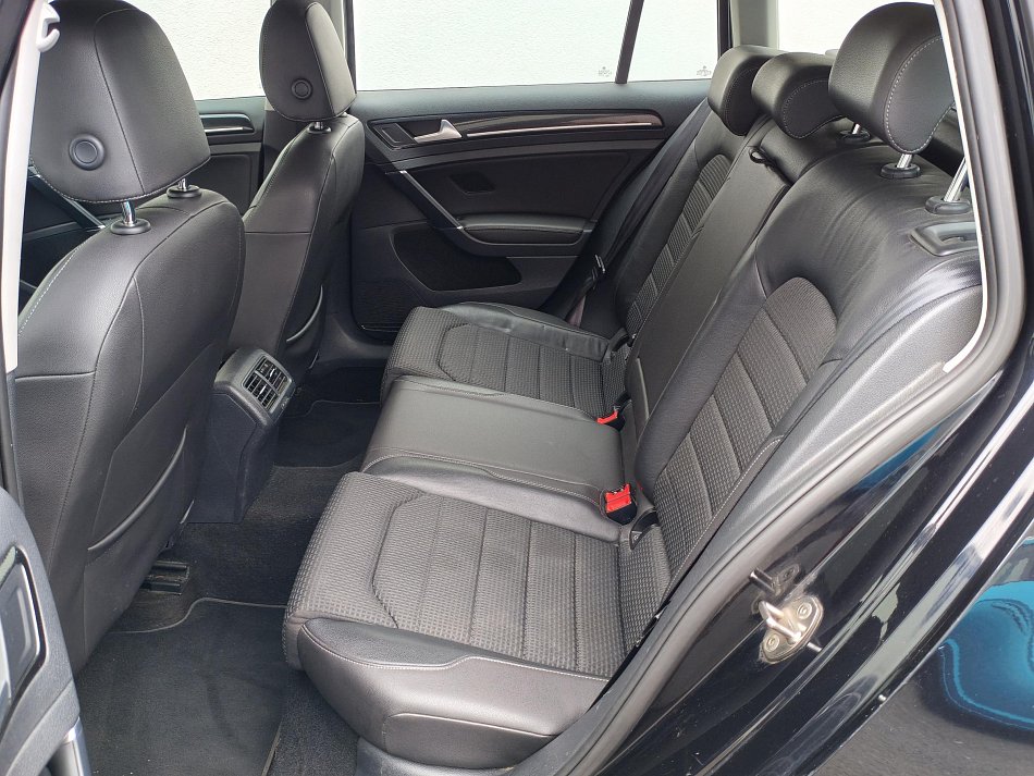 Volkswagen Golf 1.6TDi Highline