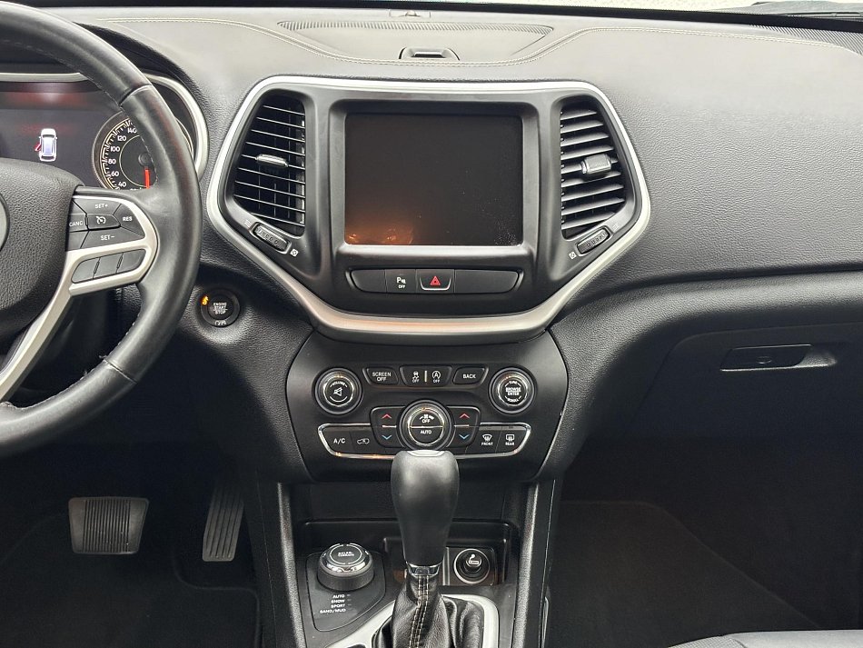Jeep Cherokee 2.2TD NightEagle 4x4