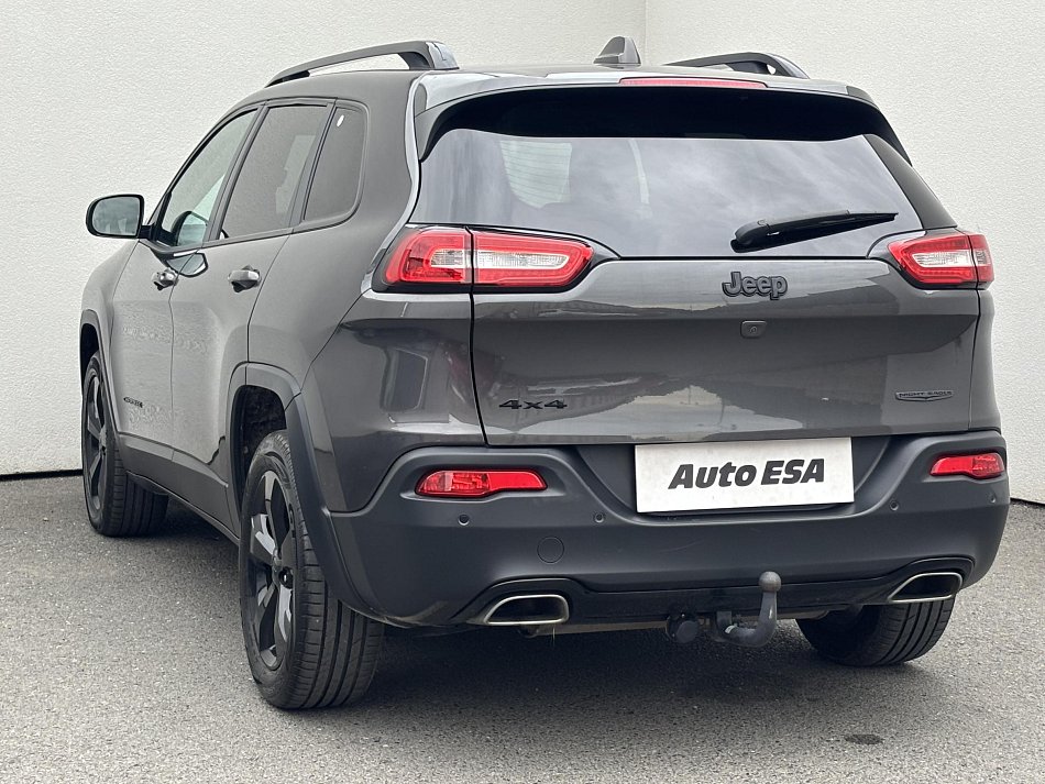 Jeep Cherokee 2.2TD NightEagle 4x4